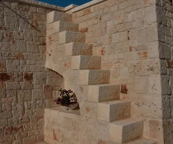 别墅 Trullo Genesi 奇斯泰尼诺